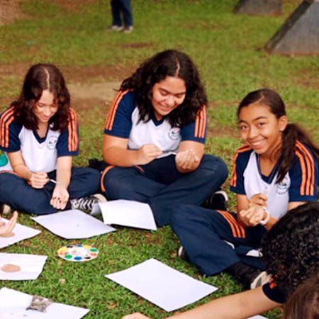 Liceo Campestre Crecer - Sembrando una nueva semilla